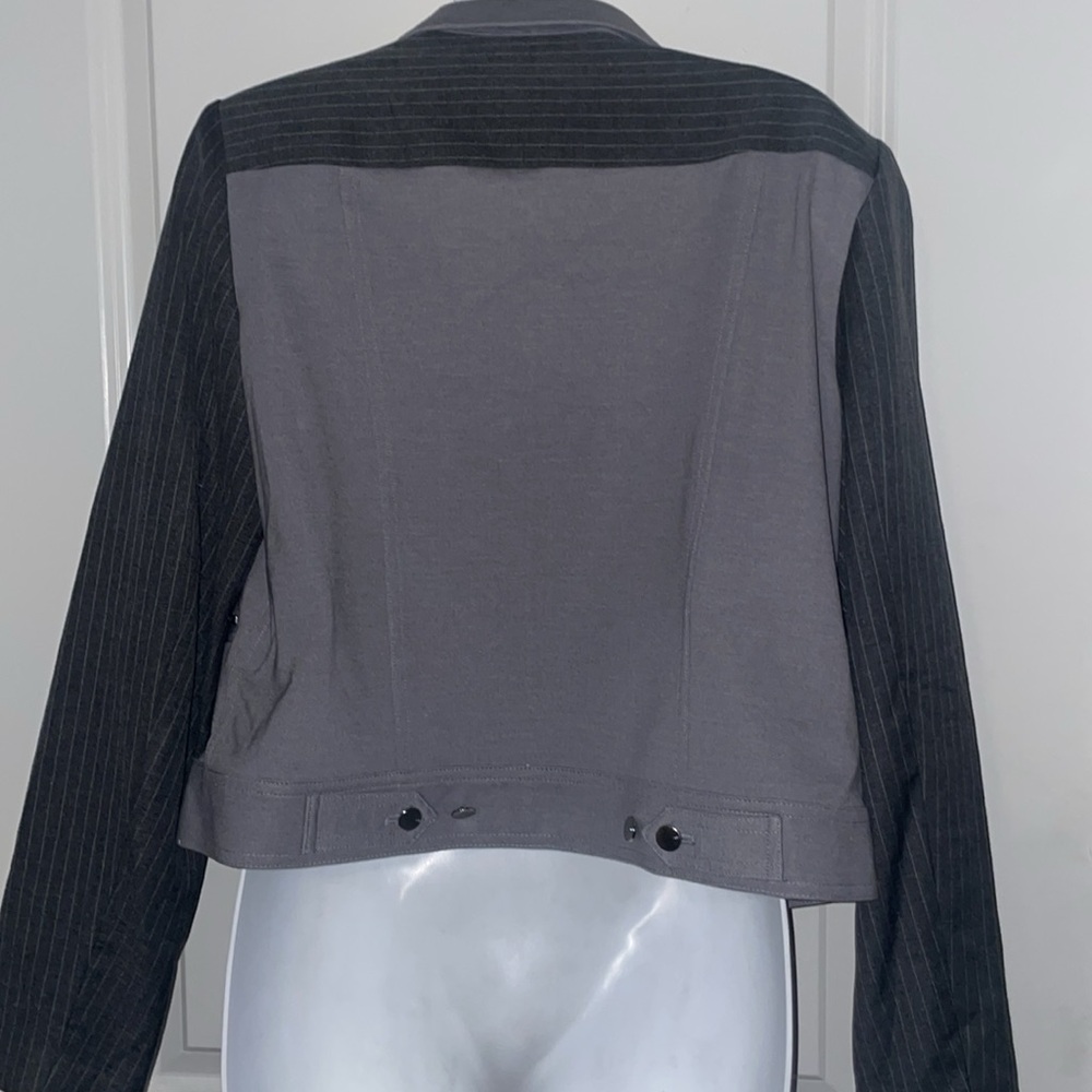 DKNY Short Blazer - Picture 4 of 5